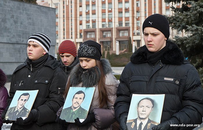 В Тирасполе почтили память воинов-интернационалистов В Тирасполе почтили память воинов-интернационалистов