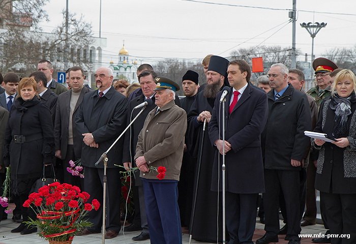 В Столице ПМР прошли памятные мероприятия, посвященные 67-летию со дня освобождения Тирасполя от немецко-румынских захватчиков В Столице ПМР прошли памятные мероприятия, посвященные 67-летию со дня освобождения Тирасполя от немецко-румынских захватчиков