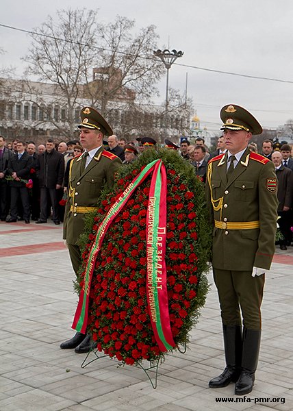 В Столице ПМР прошли памятные мероприятия, посвященные 67-летию со дня освобождения Тирасполя от немецко-румынских захватчиков В Столице ПМР прошли памятные мероприятия, посвященные 67-летию со дня освобождения Тирасполя от немецко-румынских захватчиков