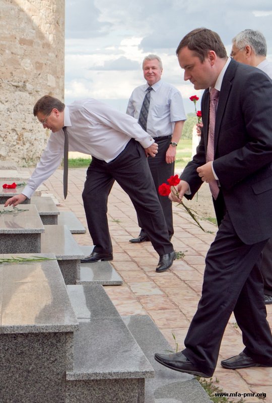 Minister of Foreign Affairs of Ukraine Konstantin Grishchenko Pays a Working Visit to Pridnestrovie Minister of Foreign Affairs of Ukraine Konstantin Grishchenko Pays a Working Visit to Pridnestrovie