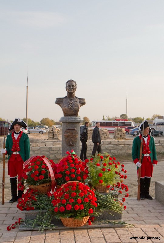 Bendery Fortress Hosts Unveiling of Bust to Field-Marshal-General Pyotr Khristianovich Wittgenstein and Presentation of Cognac “Duke Wittgenstein” Bendery Fortress Hosts Unveiling of Bust to Field-Marshal-General Pyotr Khristianovich Wittgenstein and Presentation of Cognac “Duke Wittgenstein”