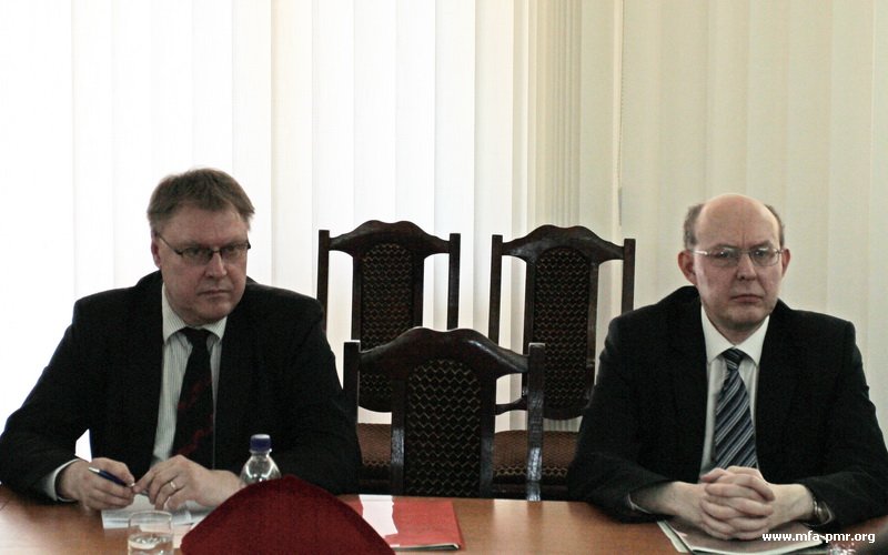 International Round Table devoted to the 15th Anniversary of the Memorandum on the Bases for Normalization of Relations between the Republic of Moldova and Pridnestrovie International Round Table devoted to the 15th Anniversary of the Memorandum on the Bases for Normalization of Relations between the Republic of Moldova and Pridnestrovie