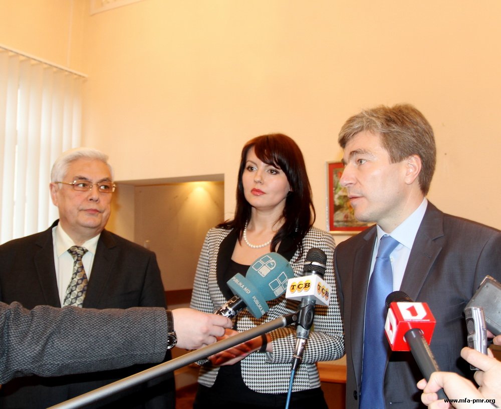 Pridnestrovie and Moldova Agreed Registration Plates for International Carriers. Pridnestrovie and Moldova Agreed Registration Plates for International Carriers.