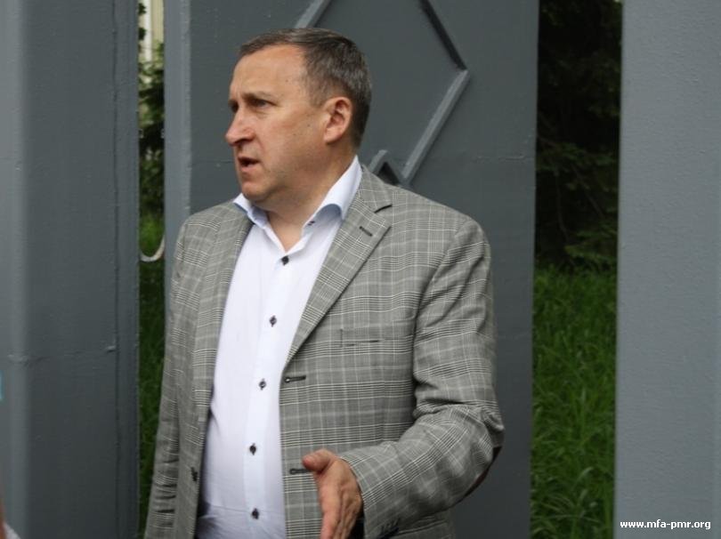 Спецпредставитель ОБСЕ признаёт, что решить накопившиеся проблемы во взаимоотношениях между Тирасполем и Кишинёвом будет нелегко Спецпредставитель ОБСЕ признаёт, что решить накопившиеся проблемы во взаимоотношениях между Тирасполем и Кишинёвом будет нелегко
